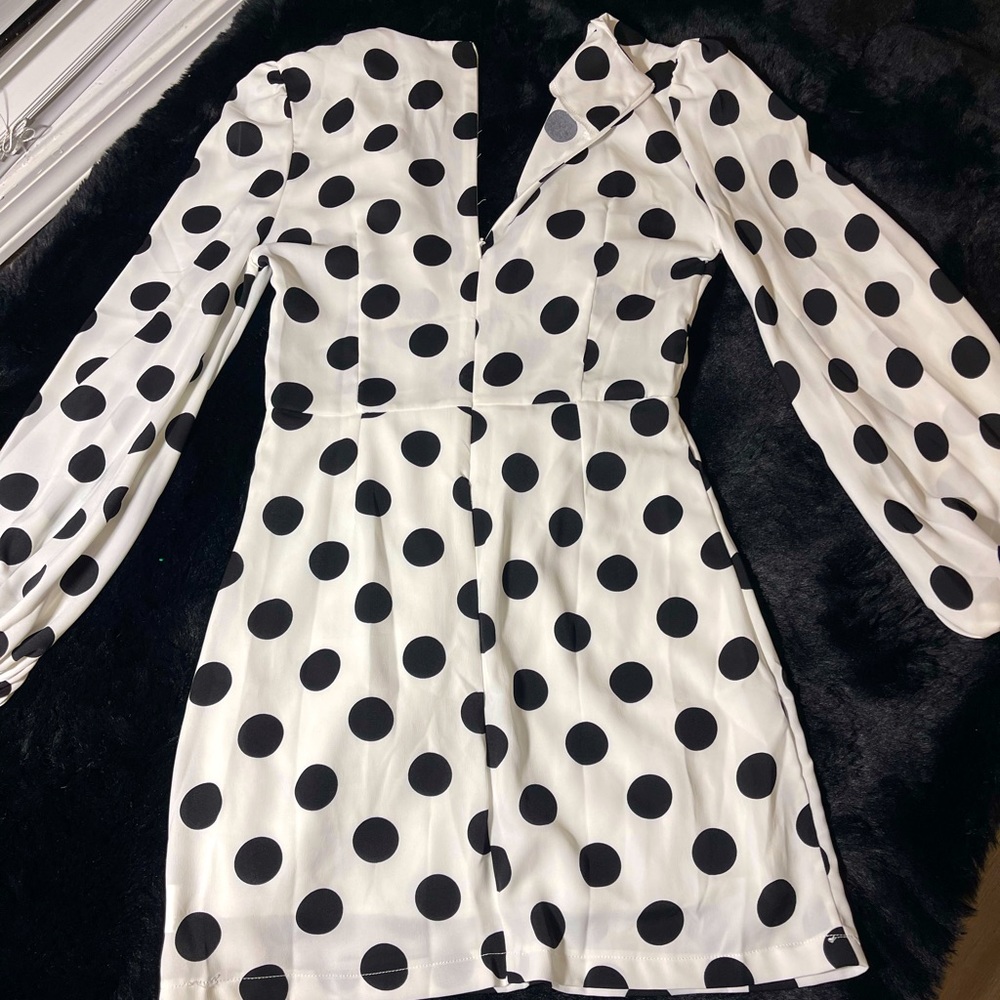 Balloon sleeve polka dot dress